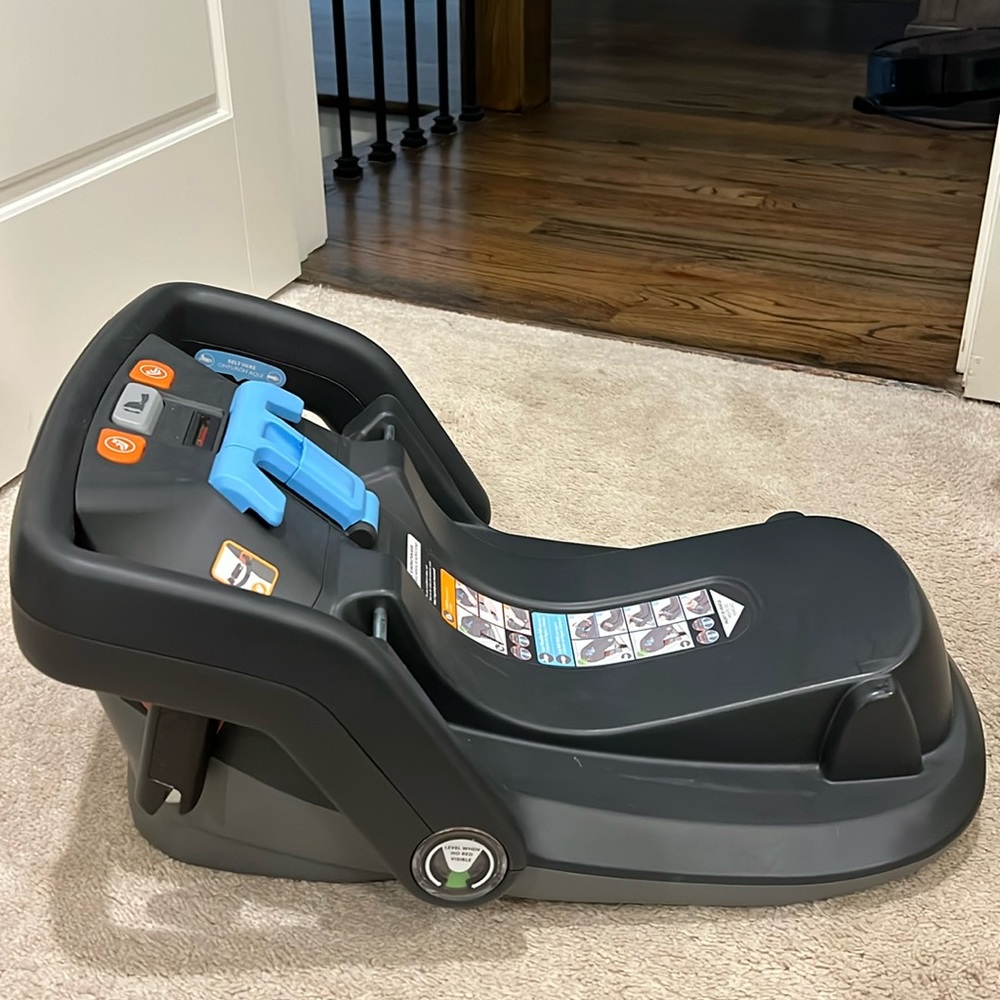 Uppababy Mesa Carseat Base